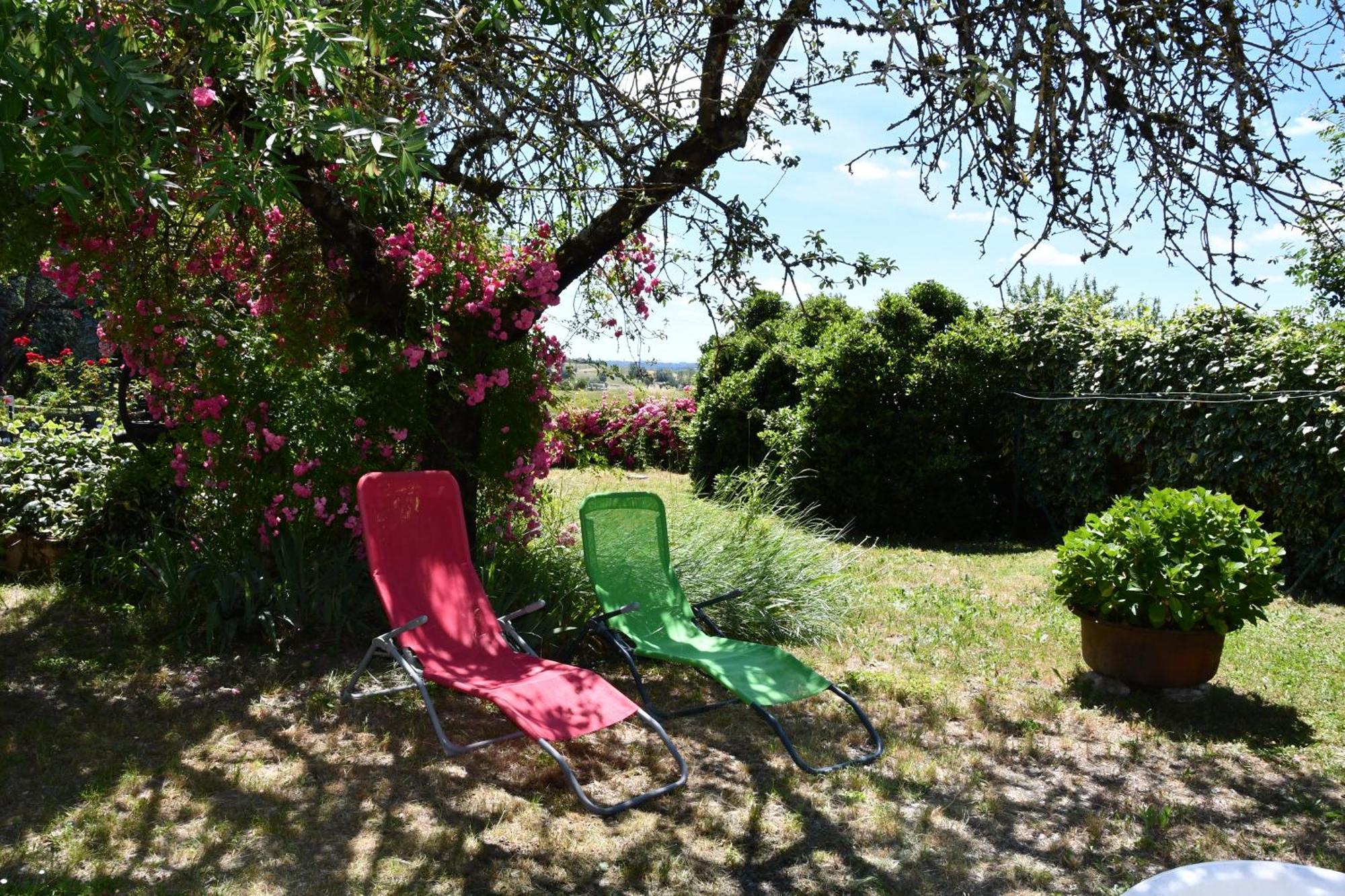 Gite De Tarou Labastide-de-Levis Exterior photo